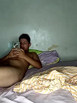 Snapshot of geroAguilar chatting on October 15, 4:42 pm geroAguilar online show from October 15, 4:42 pm