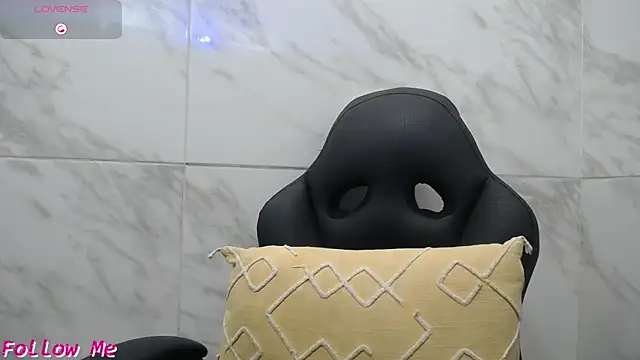 shantala krisha online show from December 19, 7:39 pm