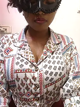 sandy naughty online show from November 10, 4:24 pm