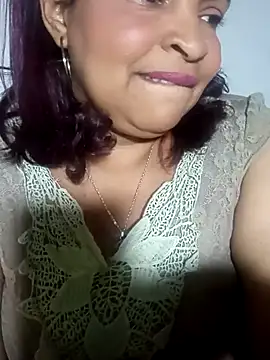 Snapshot of _violetta_- chatting on October 5, 1:10 am  violetta - online show from October 5, 1:10 am