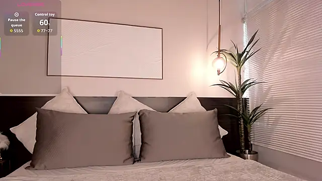 SophieBlake online show from September 17, 8:18 pm