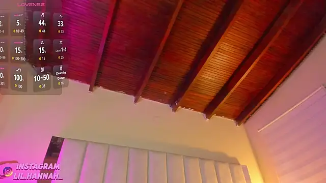 lil hanna18 online show from September 20, 8:40 pm