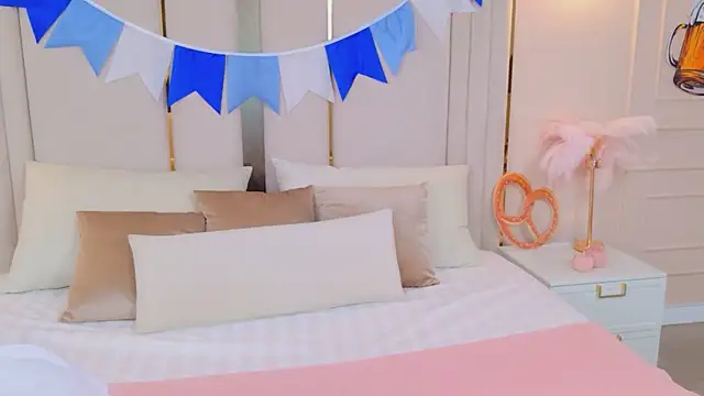 Snapshot of MarybethSnow chatting on September 25, 5:11 pm MarybethSnow online show from September 25, 5:11 pm