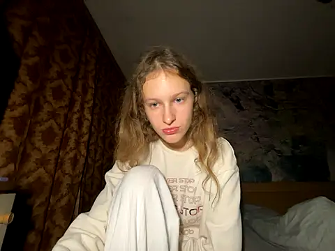 Snapshot of Eva_Angel3 chatting on October 10, 7:41 pm Eva Angel3 online show from October 10, 7:41 pm