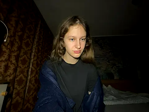 Snapshot of Eva_Angel3 chatting on October 27, 5:19 pm Eva Angel3 online show from October 27, 5:19 pm