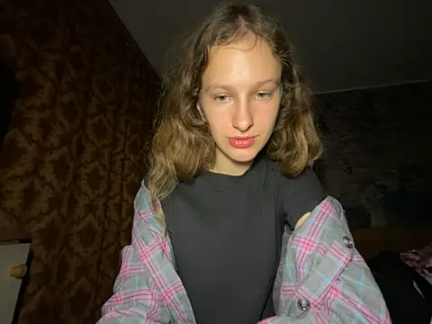 Snapshot of Eva_Angel3 chatting on September 30, 6:13 pm Eva Angel3 online show from September 30, 6:13 pm