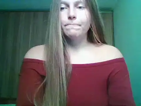 Snapshot of Evasapples chatting on October 2, 9:09 pm Evasapples online show from October 2, 9:09 pm