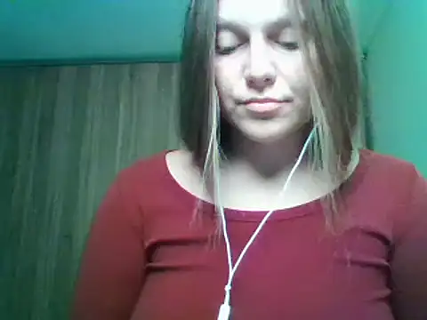 Snapshot of Evasapples chatting on October 3, 9:31 pm Evasapples online show from October 3, 9:31 pm