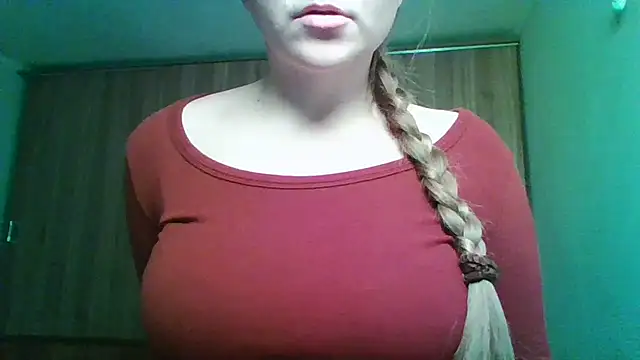 Snapshot of Evasapples chatting on November 1, 12:09 pm Evasapples online show from November 1, 12:09 pm