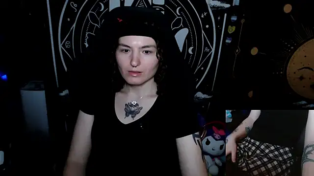 Snapshot of BrandiWRLD_999 chatting on October 2, 9:09 pm BrandiWRLD 999 online show from October 2, 9:09 pm