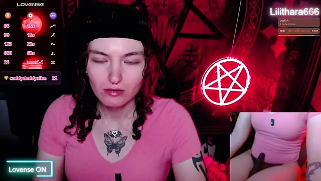 Snapshot of BrandiWRLD_999 chatting on October 31, 5:50 pm BrandiWRLD 999 online show from October 31, 5:50 pm