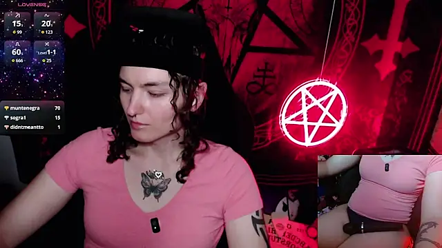 Snapshot of BrandiWRLD_999 chatting on October 22, 12:59 am BrandiWRLD 999 online show from October 22, 12:59 am