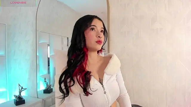 im nika  online show from December 19, 12:52 pm