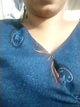 Snapshot of Sexy-Shalinii chatting on October 14, 5:04 pm Sexy-Shalinii online show from October 14, 5:04 pm