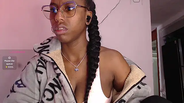 CoccoBele69 online show from February 14, 1:13 pm