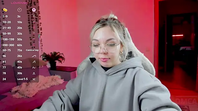 whoa-hoa-hoa-hoa-hoa online show from October 20, 10:29 am