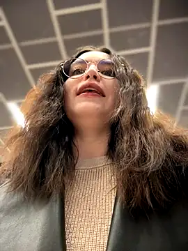 meow girl online show from November 3, 11:03 am