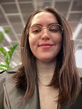 meow girl online show from October 18, 11:02 am