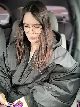 meow girl online show from January 19, 10:00 am