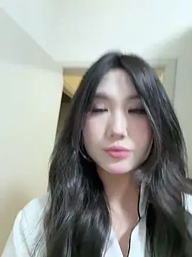 xyebobs online show from May 5, 1:58 pm