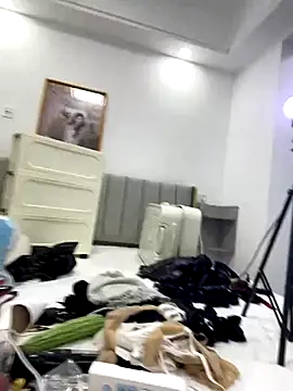 xyebobs online show from October 12, 2:52 pm