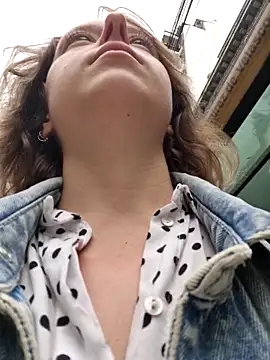 Public Katrisha online show from April 14, 1:33 pm