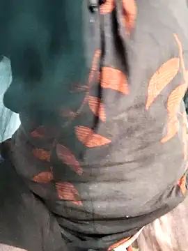 Snapshot of Tamilrojanew chatting on October 11, 8:19 am Tamilrojanew online show from October 11, 8:19 am