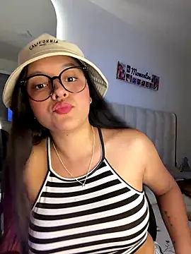 kenndall 21 online show from October 18, 3:09 am