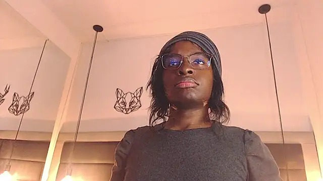 candy lovee69 online show from October 10, 10:36 pm