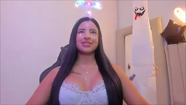 Snapshot of Zoeth_Ruiz chatting on October 31, 1:15 pm Zoeth Ruiz online show from October 31, 1:15 pm