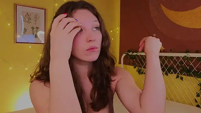 Snapshot of lea_belle_ chatting on October 18, 5:59 pm lea belle  online show from October 18, 5:59 pm