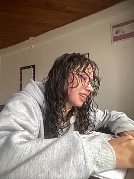 Andi9  online show from October 9, 3:49 pm