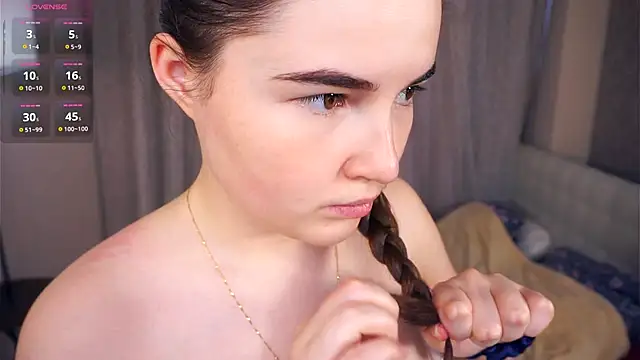 Snapshot of CathrynDail chatting on October 31, 7:12 am CathrynDail online show from October 31, 7:12 am