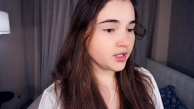 Snapshot of CathrynDail chatting on October 8, 6:07 am CathrynDail online show from October 8, 6:07 am