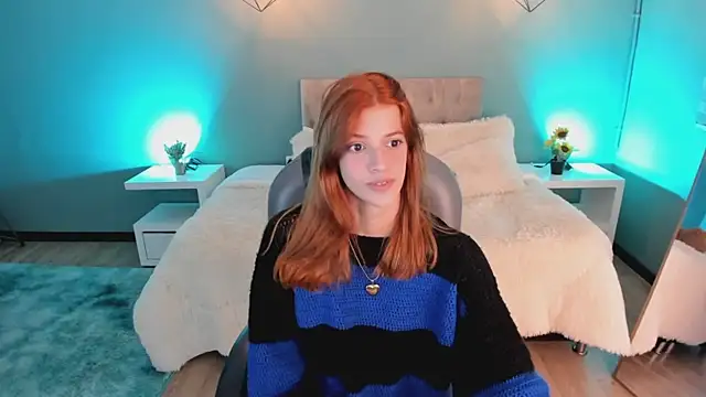 Snapshot of Nora_Vennucci chatting on October 28, 6:46 pm Nora Vennucci online show from October 28, 6:46 pm