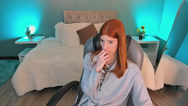 Snapshot of Nora_Vennucci chatting on October 29, 8:00 pm Nora Vennucci online show from October 29, 8:00 pm