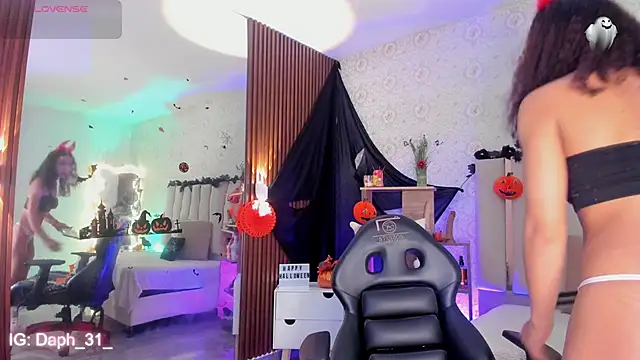 Daphnne tay online show from October 30, 3:42 am