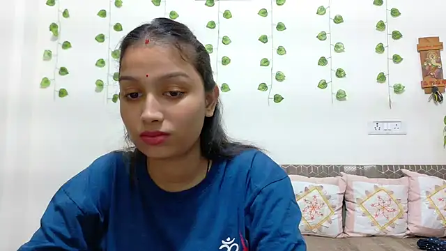 Aleena Rai online show from November 1, 7:18 pm