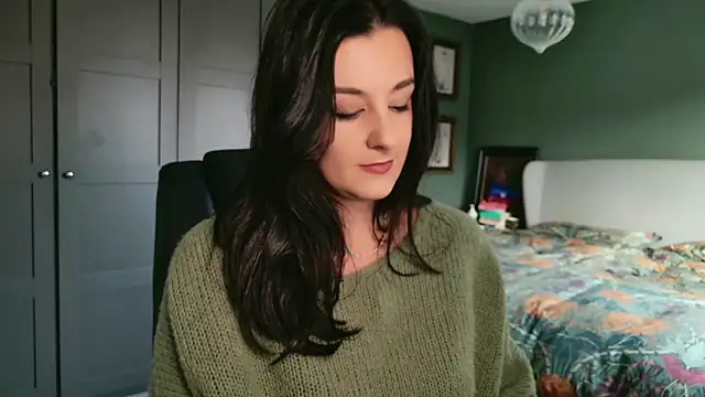 yourcassiexo online show from November 19, 1:55 pm