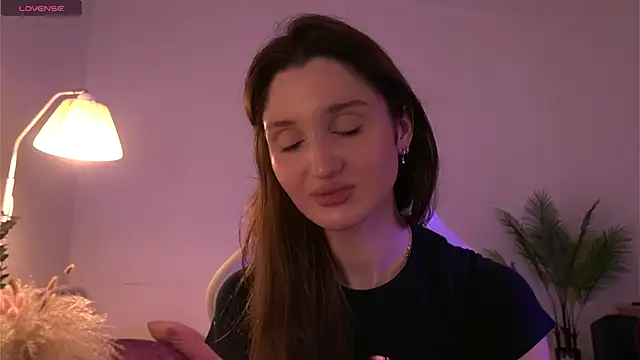 tender babyy online show from December 18, 10:42 am