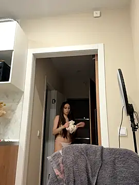 Snapshot of viviandaimond1 chatting on September 16, 6:49 pm viviandaimond1 online show from September 16, 6:49 pm