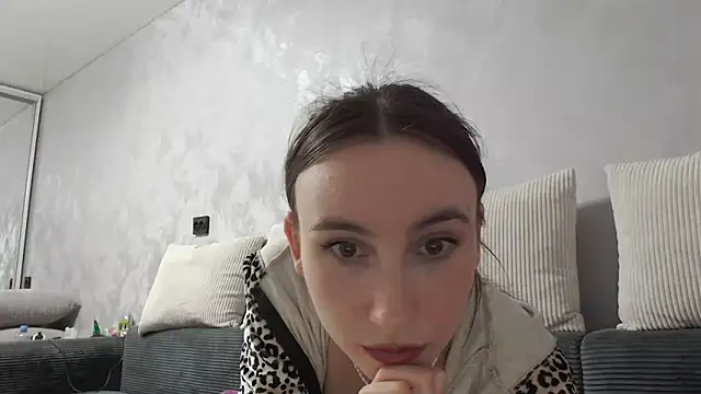 Snapshot of viviandaimond1 chatting on October 20, 7:50 pm viviandaimond1 online show from October 20, 7:50 pm