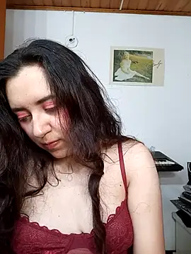 Snapshot of Emi_chik chatting on November 1, 11:47 am Emi chik online show from November 1, 11:47 am