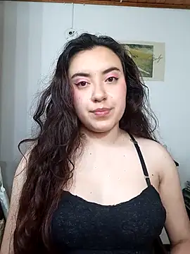 Snapshot of Emi_chik chatting on October 2, 10:53 am Emi chik online show from October 2, 10:53 am