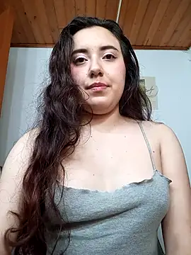 Snapshot of Emi_chik chatting on October 23, 10:54 am Emi chik online show from October 23, 10:54 am