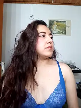 Snapshot of Emi_chik chatting on September 21, 10:58 am Emi chik online show from September 21, 10:58 am