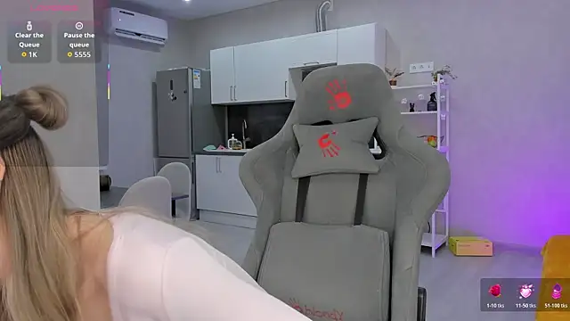 Marta May  online show from April 15, 10:49 am