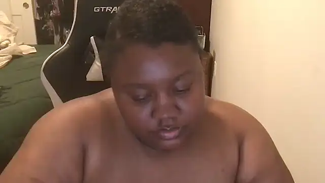 explosivekitty69 online show from October 27, 7:48 am