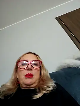 MariaRichi  online show from November 21, 11:45 am