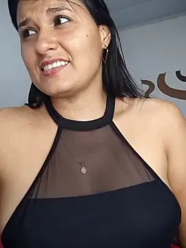 elena jonees online show from December 17, 8:35 pm